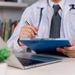 Wypisał pacjentkę do domu, po kilku dniach zmarła. Wyrok dla lekarza