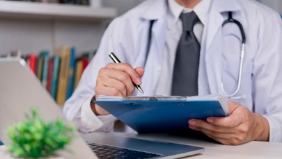 Wypisał pacjentkę do domu, po kilku dniach zmarła. Wyrok dla lekarza