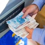 ​Wypłać gotówkę na "czarną godzinę". Banki ostrzegają, eksperci wskazują kwotę