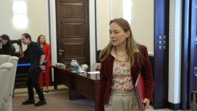 Wypłata 7 mld euro dla Polski w marcu? Termin "zbyt ambitny"