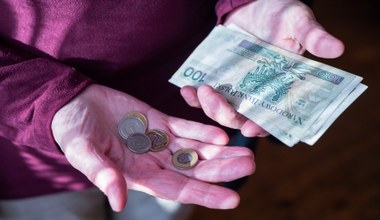 Wypłaty pieniędzy ruszają od lipca. ZUS dostał już ponad 700 tys. wniosków