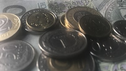 "Wyprali" prawie 90 mln zł. 4 kolejne osoby usłyszały zarzuty