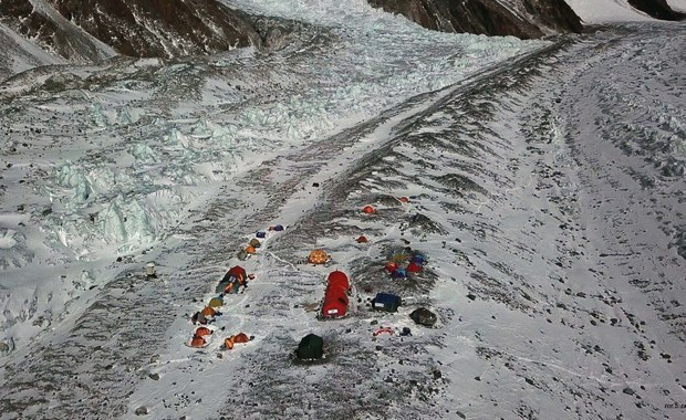 Wyprawa na K2. Kaczkan i Urubko w obozie drugim, może spróbują założyć trzeci