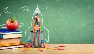 Wyprawka szkolna 2025 taniej niż myślisz! Przegląd promocji z popularnych sklepów