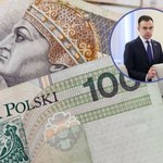 Wyprzedaż na giełdzie. Banki mocno tracą, reakcja na plany rządu