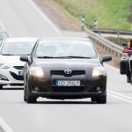 Wyprzedzanie przy linii ciągłej jest legalne. Mandaty dostaje się za co innego