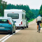 Wyprzedzanie rowerzysty na podwójnej ciągłej. Ten szczegół decyduje