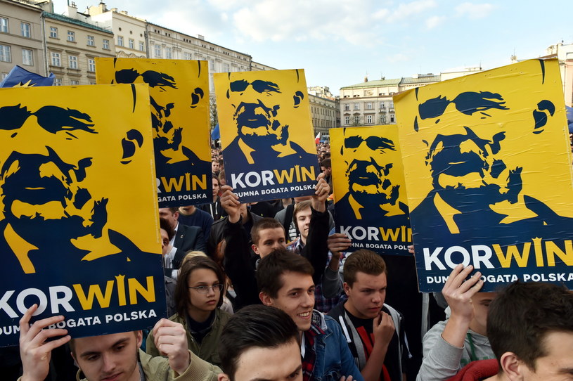 Wyraz poparcia dla Janusza Korwin-Mikkego /Jacek Bednarczyk /PAP