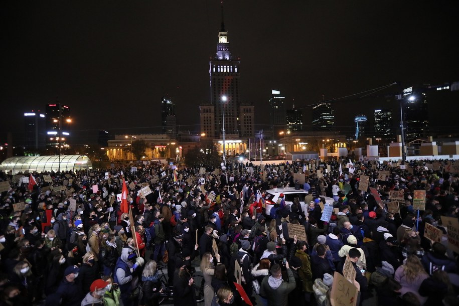 Wyrok Trybunału Konstytucyjnego wywołał masowe protesty / 	Leszek Szymański    /PAP