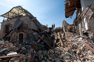 Wyrok w sprawie odszkodowań za trzęsienia ziemi. Ofiary uznane współwinnymi