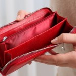 paragony Wyrzuć ten przedmiot z portfela. Przez niego pieniądze od ciebie uciekają