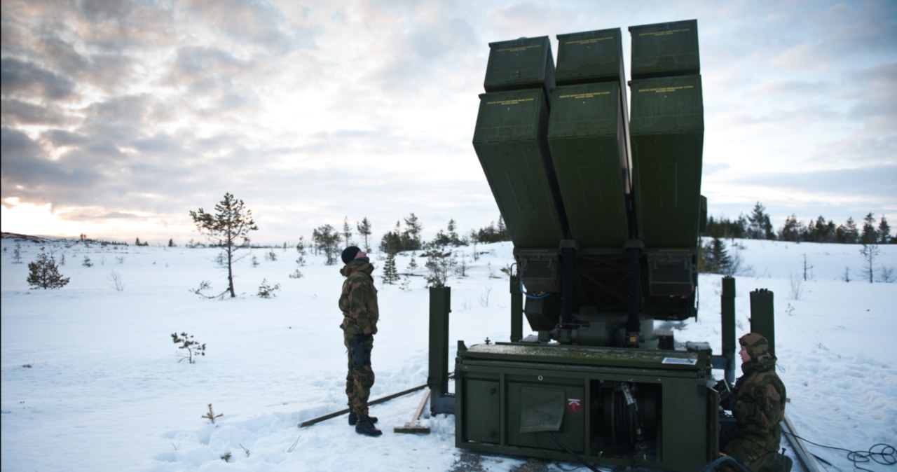 Wyrzutnia systemu NASAMS w służbie norweskiej armii /Soldatnytt  /Wikimedia