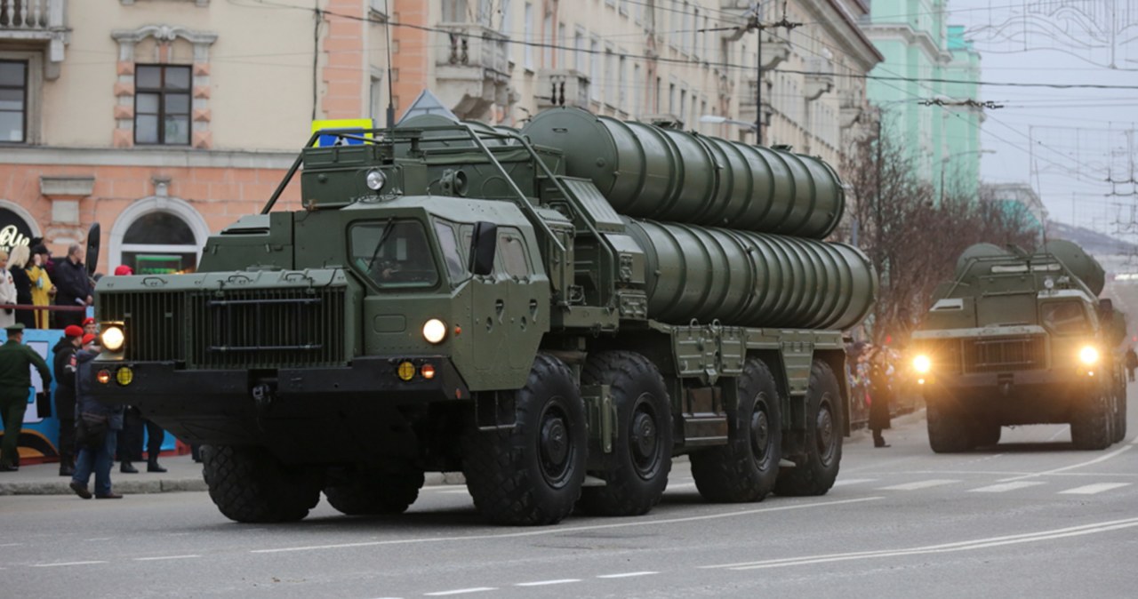 Wyrzutnie systemu S-400 /Ministerstwo Obrony Rosji /Wikimedia