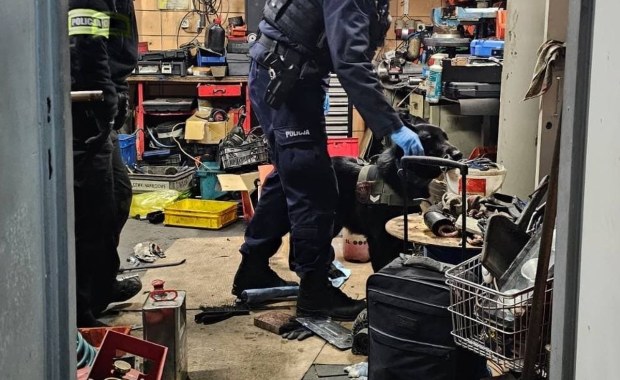 Wysadzili przystanek autobusowy. Zostali zatrzymani