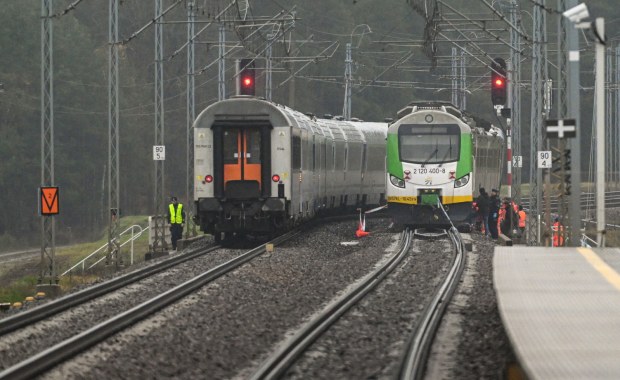 Wysadzony tor. W nocy przywrócono dwutorowy ruch