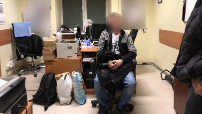 Wysłał listy z pogróżkami do prezydentów. Mógł przygotowywać zamach na Sejm