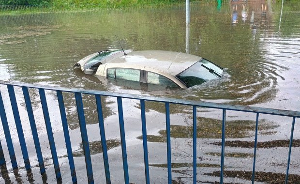 Wysoka woda i przeciwpowodziowe zabezpieczenia. Skutki ulewy w Kielcach