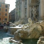 Wysokie kary za kąpiele w rzymskich fontannach!
