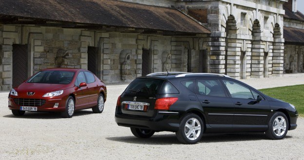 Wysokie koszty serwisowania 407 rekompensują niska cena zakupu i niskie zużycie paliwa diesli. /Peugeot