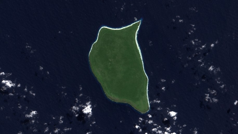 Wyspa Hendersona - na tym małym skrawku lądu znajduje się największe nagromadzenie plastiku na świecie /Shutterstock