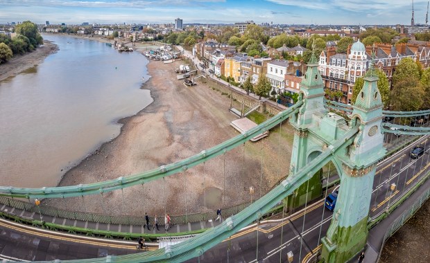"Wyspa wstydu" na Tamizie. Jak Londyn pozbędzie się 180 ton problemu?