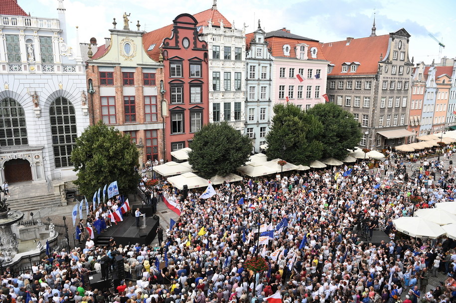 Wystąpienie Donalda Tuska na Długim Targu w Gdańsku /Marcin Gadomski /PAP