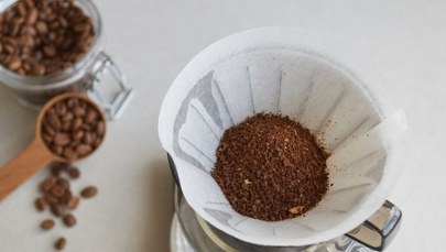 Wystarczy jedna łyżka. Poznaj cudowne właściwości fusów z kawy 