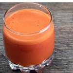 Wystarczy pić szklankę dziennie. Sok na problemy z żołądkiem, słaby wzrok i gładką skórę. 