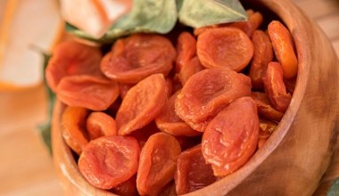 Wystarczy zjeść kilka dziennie. Mają dużo żelaza, dodają energii, a na skórę działają jak kolagen