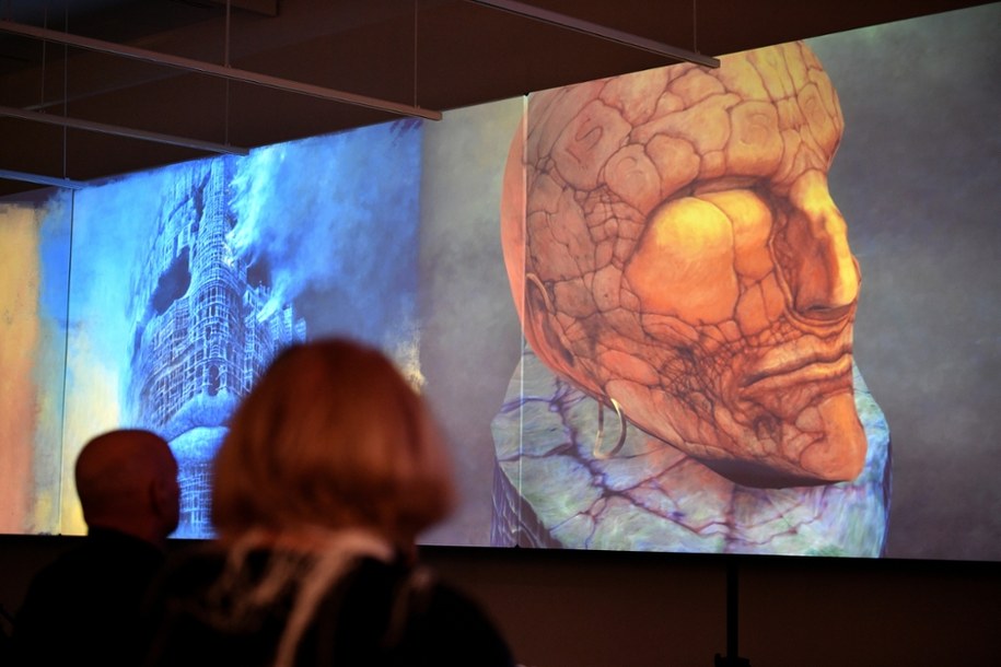 Wystawa Beksińskiego w Kamienicy Deskurów w Radomiu. /Piotr Polak /PAP