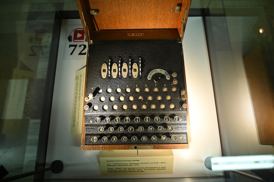 Wystawa o Enigmie w Muzeum Oręża Polskiego / 	Marcin Bielecki    /PAP