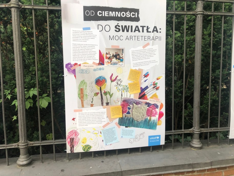 Wystawa obrazków uchodźców /RMF FM