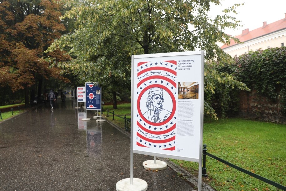 Wystawa "Polish Americans/American Poles. Polscy Amerykanie/Amerykańscy Polacy" /Konsulat Generalny USA w Krakowie /Materiały prasowe