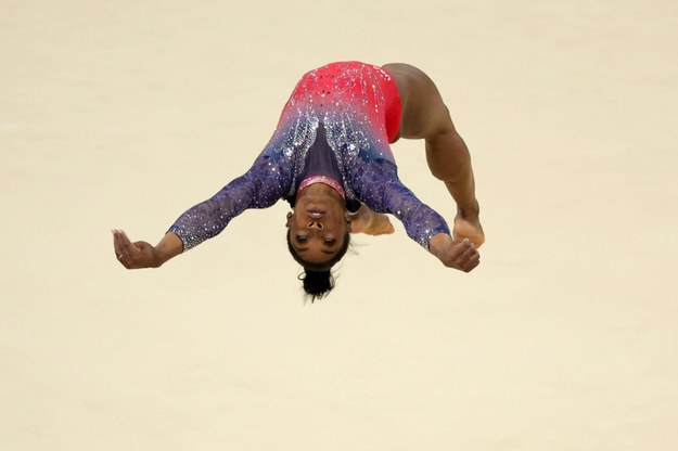 Występ Simone Biles podczas igrzysk olimpijskich w Paryżu /Teresa Suarez /PAP/EPA