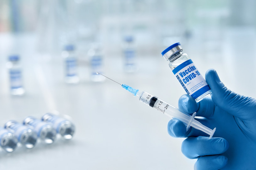 Występowanie niepożądanych odczynów poszczepiennych po przyjęciu szczepionki jest czymś normalnym i znanym od lat /123RF/PICSEL