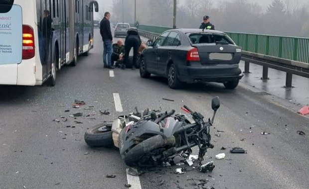 "Wystrzelił w powietrze". Groźny wypadek motocyklisty