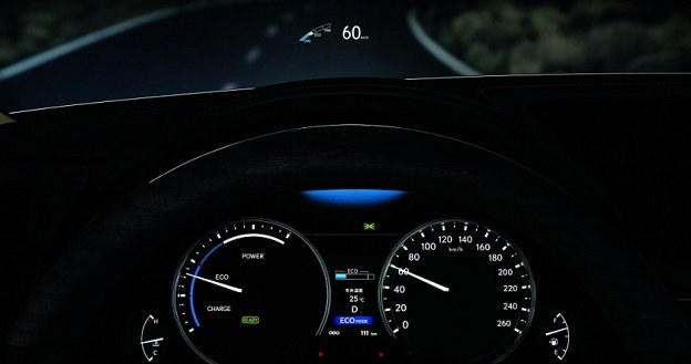 Wyświetlacz HUD w nowym Lexusie GS 300h /Lexus