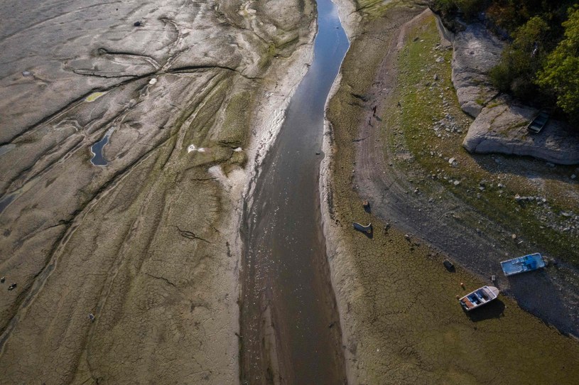Wysychająca rzeka Doubs we Francji. /SEBASTIEN BOZON /AFP