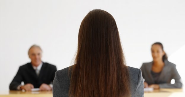 Wywiad z kandydatem to najpopularniejsza metoda przyjmowania do pracy /&copy; Bauer