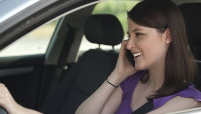 Wyższe kary za używanie komórki podczas jazdy