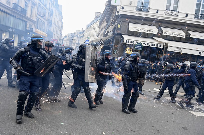 Wyższy wiek emerytalny? Nie widać końca protestów we Francji /ALAIN JOCARD / AFP /AFP