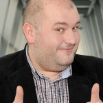 Wzbudza w kobietach ciepłe uczucia