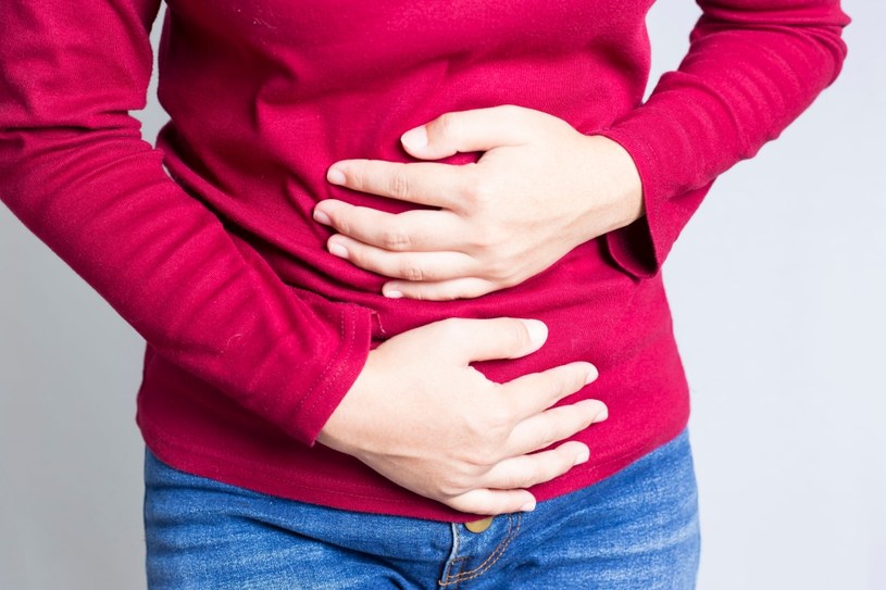 Wzdęcia, biegunki, mdłości, ból czy przelewanie w brzuchu - mogą świadczyć o nietolerancji pokarmowej /123RF/PICSEL