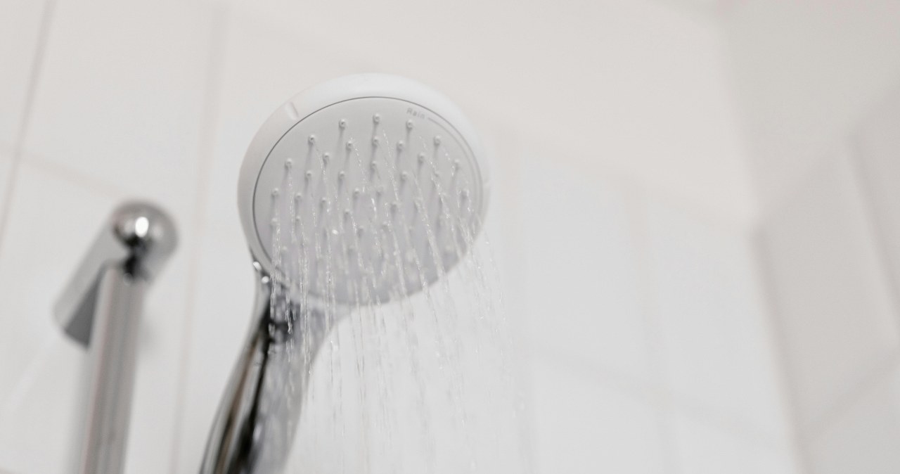 Wzmocnij krążenie kontrastowym prysznicem i dodaj ciału energii /Karola G /pexels.com