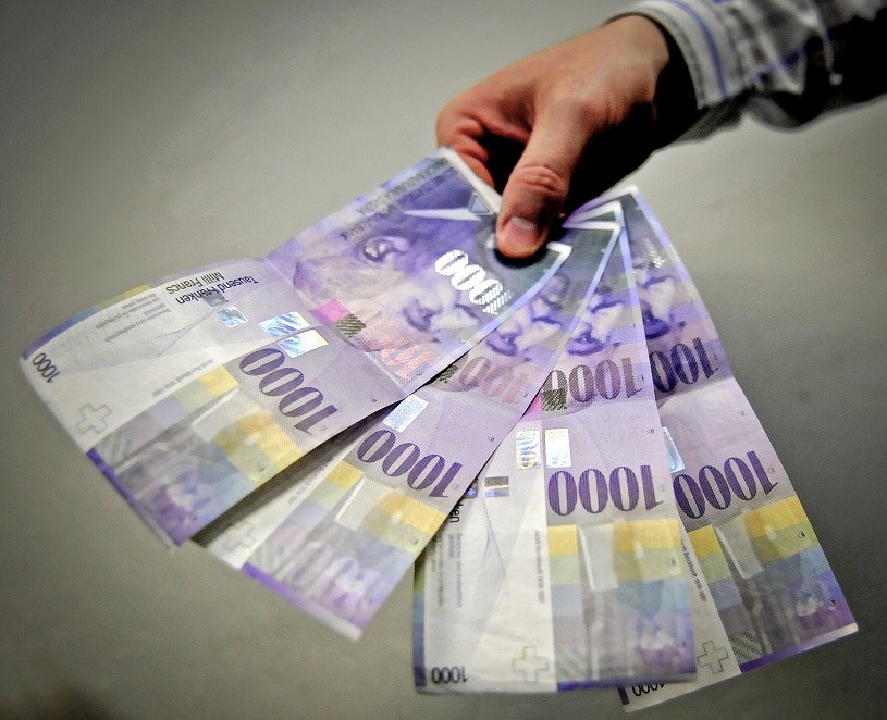 Wzrosło ryzyko prawne dotyczące kredytów walutowych /Piotr Kamionka /Reporter