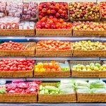 Wzrosną ceny owoców i warzyw. Drożeć będą też oleje i zboża