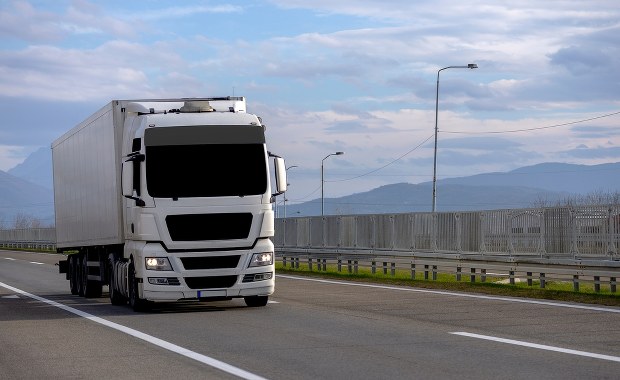 Wzrośnie opłata za transport przez Niemcy. Przewoźnicy załamani