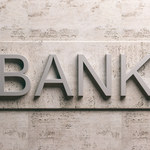 Wzrost stóp procentowych zwiększy zysk netto giełdowych banków o 30 procent