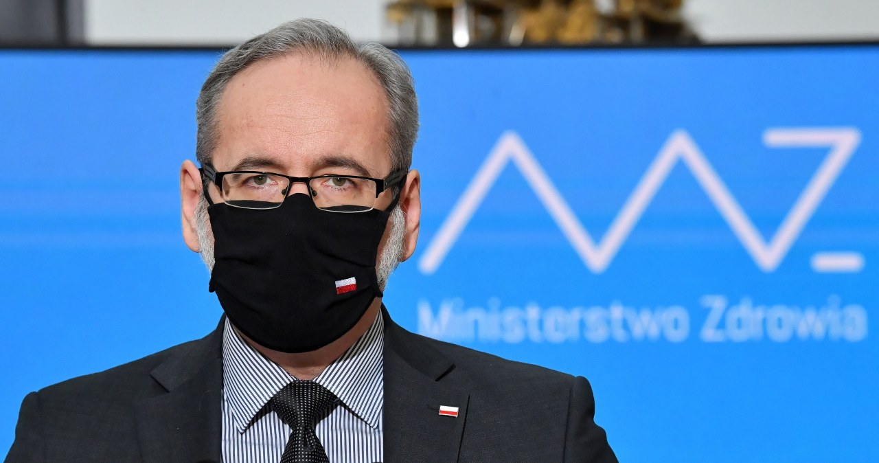 Wzrost zakażeń koronawirusem w Polsce. Niedzielski: Z ogromnym niepokojem odczytujemy nowe dane