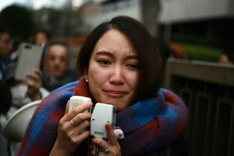 Wzruszona Shiori Ito po wyjściu z sądu /CHARLY TRIBALLEAU / AFP /AFP